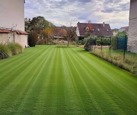 Terrain à bâtir de 350 m² à ETAMPES (91)