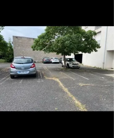 Location Parking Bordeaux | Voiture ou Motos | Résidence Sécurisée | 33000 Bordeaux | À deux pas du 