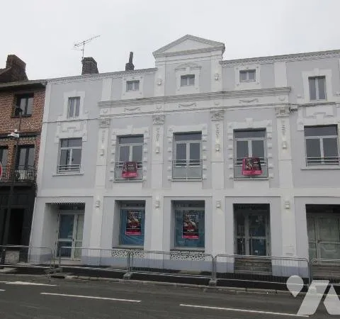 Local d'activités 300 m²