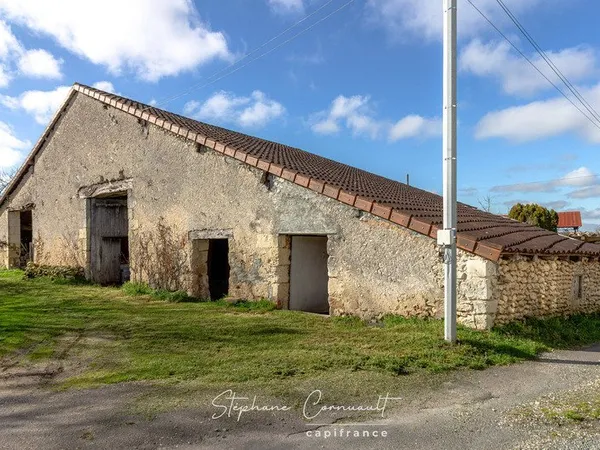 Grange en pierre de 210 m²