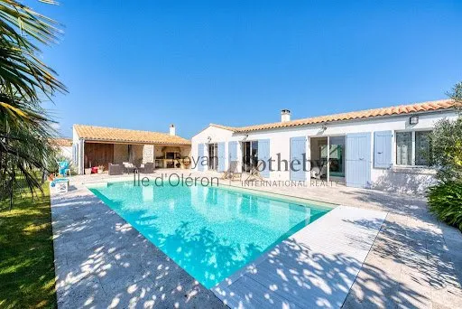 Maison 7 pièces 159 m²
