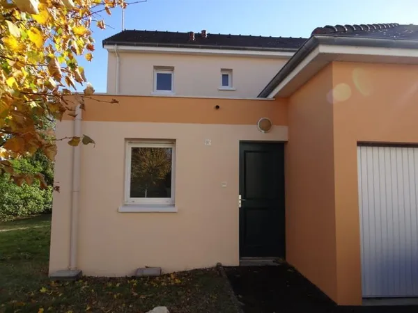 PAVILLON F4 LUMINEUX - AU CALME DANS RESIDENCE SECURISEE AVEC GARDIEN