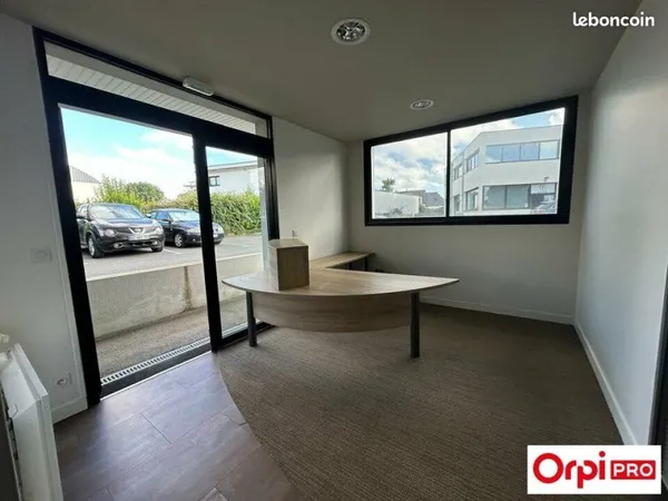 Bureau 50 m²