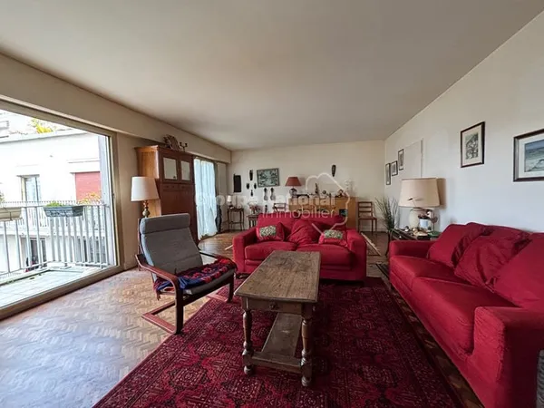Appartement Versailles 4 pièce(s) 100M2+ BALCON