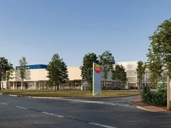 Local commercial 540 m²
