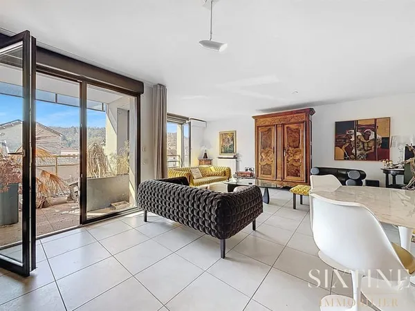 Appartement avec balcon et parking au coeur de Bourgoin
