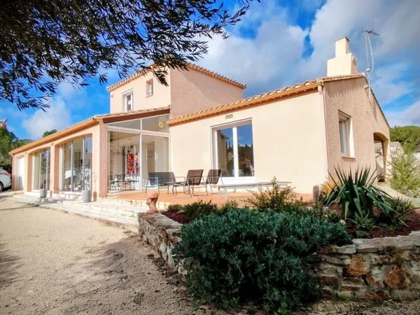 VILLA D'ARCHITECTE R+1