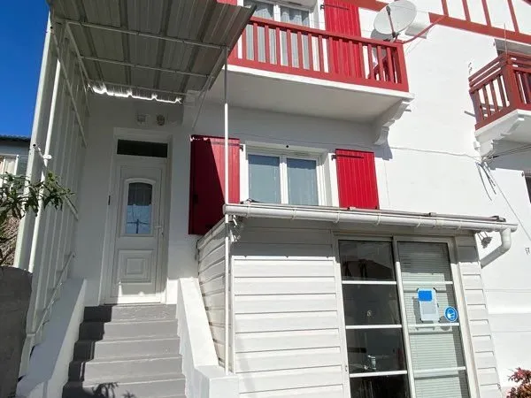 Maison de ville mitoyenne sans jardin