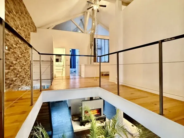 Maison 7 pièces 278 m²