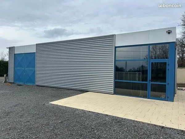 Maison hangars