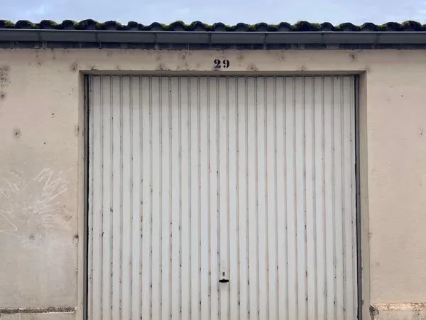 Location grand garage 20m2 à louer