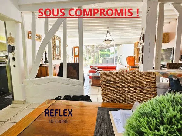 Maison avec grands espaces de vie, garage et dépendances, posez vos valises !