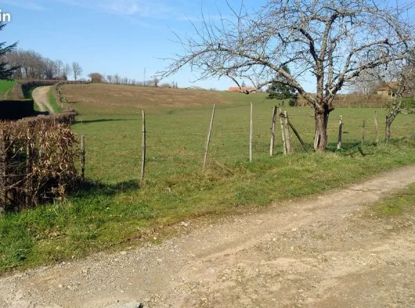 Bourgogne sud - Gueugnon / Mercully : Terrain constructible 3 395 m²