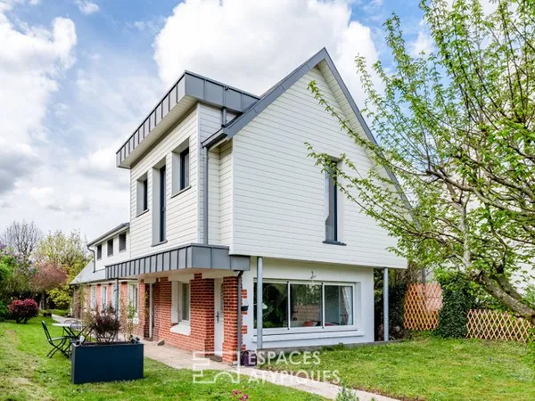 Maison briques en coeur de ville avec extension et jardin