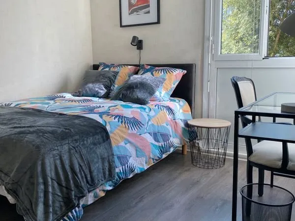 Chambre en colocation au calme à Bègles - Proche tous commerces et transports