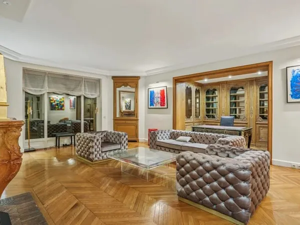 Paris 75016 - Bâtiment Walter - Duplex familial remarquable de 549 m², niché dans un ensemble archit