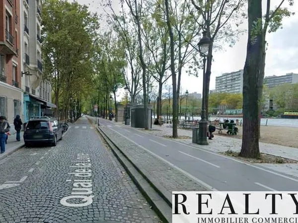 Boutique 2 pièces 138 m²