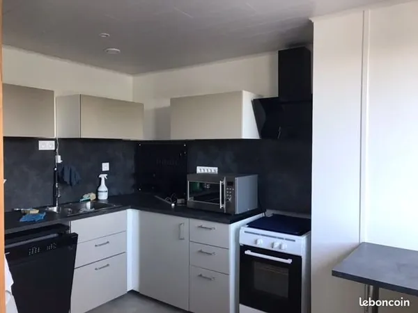 Location appartement T3 non meublé avec parking