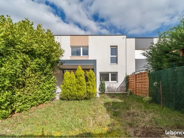 Metz Sébastopol | Maison BBC 100 m² - 5 pièces - Jardin arboré + 2 stationnements