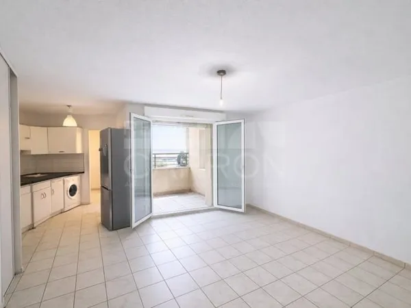 Appartement 2 pièces avec terrasse - 36 m² - 69400 - VILLEFRANCHE SUR SAÔNE