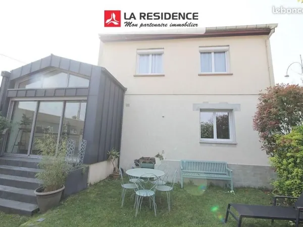 Maison 8 pièces 190 m²