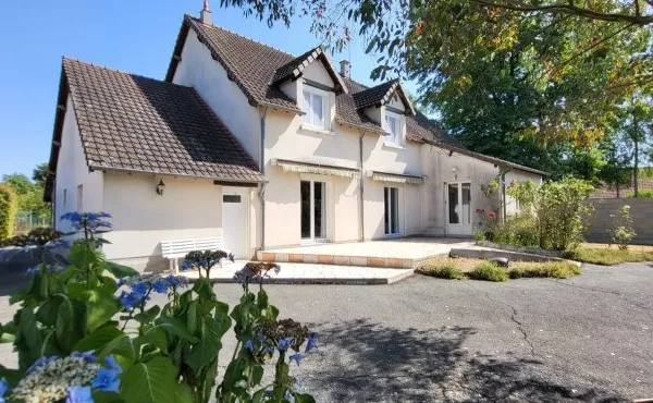 Maison 5 pièces 216 m²