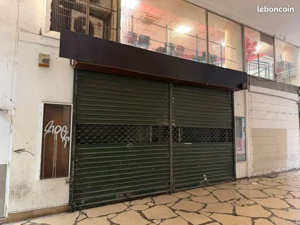 Local commercial + grand garage - 105 m² - La Canebière