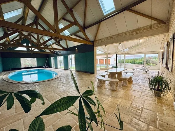 Maison 11 pièces 375 m²