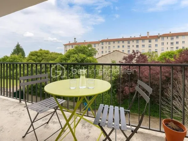 Appartement familial - Verdure, calme et douceur de vivre à deux pas de Mairie d'Issy