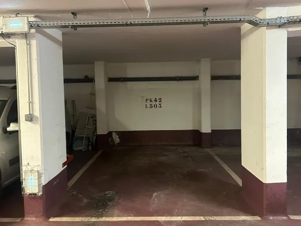 Loue parking 20m² Montreuil