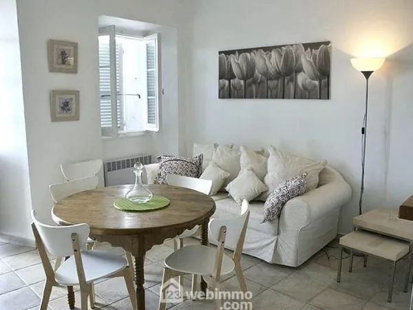 Maison 11 pièces 220 m²