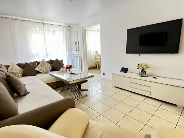 Appartement 4 pièces de 80 m2 avec garage sécurisé