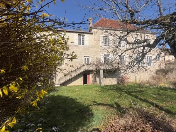 Maison de maître au coeur de Montbard