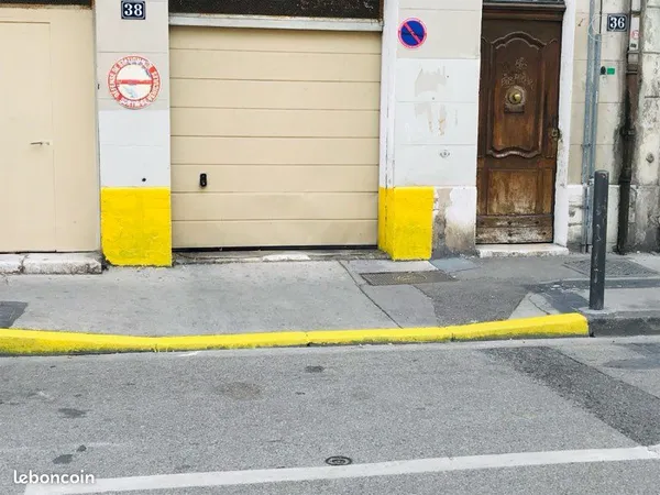 Stationnement Location Marseille   35€