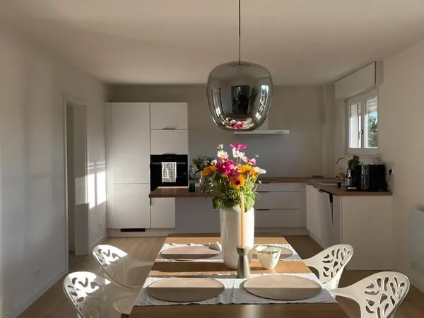 ⭐ Appartement 81 m² entièrement rénové - Garage + 2 balcons - Quartier Maraîchers (Colmar