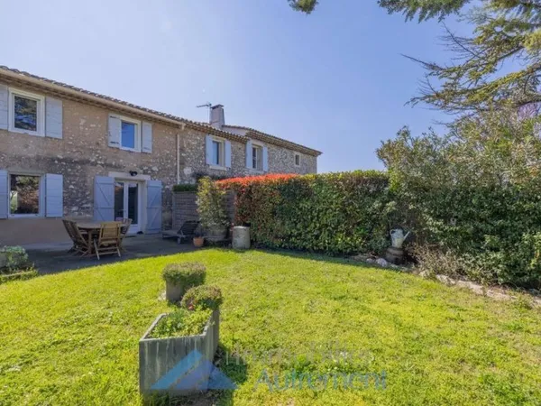 Maison de luxe 4 pièces 120 m²
