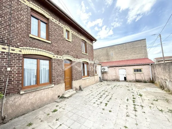 Maison individuelle avec grand jardin à Wingles