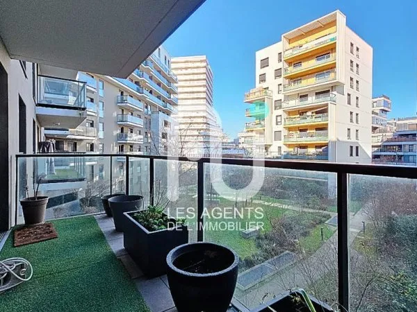 Appartement 4 pièces 90.35 m2 + TERASSE DE 28M2 + BALCON + Cave +PARKING en suss
