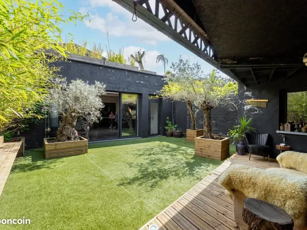 Maison 6 pièces 417 m²
