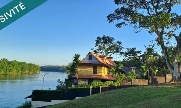 MAISON T6 TRADITIONNELLE GUYANAISE LE LONG DU FLEUVE