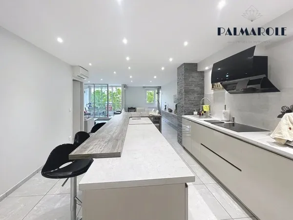 Perpignan Centre - Dalle Arago - Magnifique appartement F3 avec loggia et cave