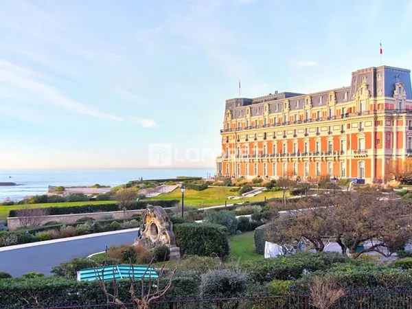 Appartement Biarritz 4 pièce(s) 199 m2