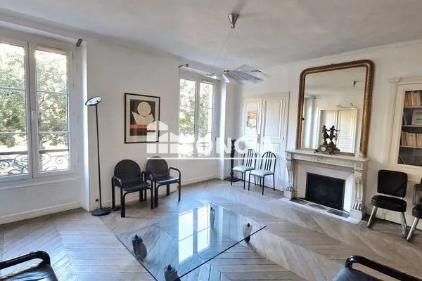 Appartement 5 pièces 130 m²