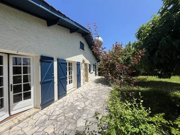 Maison traditionnelle 4 pièces 120 m²