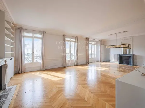 Appartement 5 pièces 189 m²