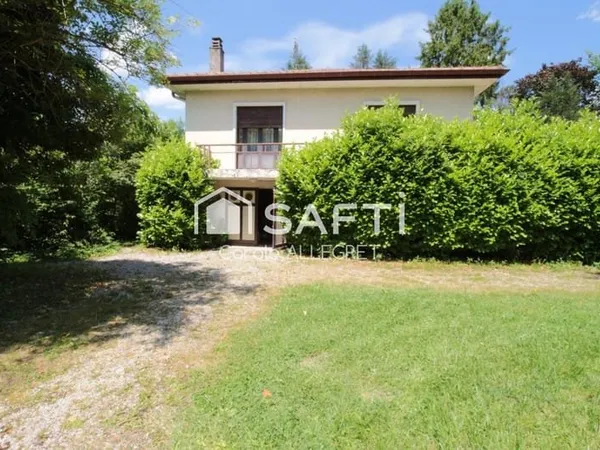 Maison spacieuse à rénover
