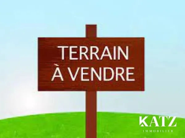 Terrain 1027 m²