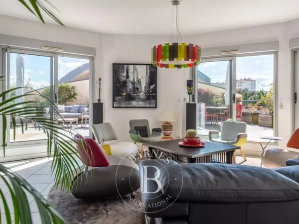 Caluire-et-Cuire - Appartement de 165,09 m² - 5 chambres - Terra