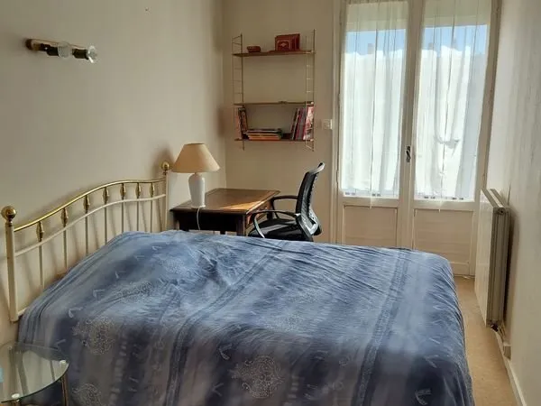 Chambre meublée 11 m² - Colocation calme (2-3 pers max) - Bel Air