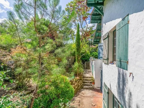 Villa de 5 pièces principales